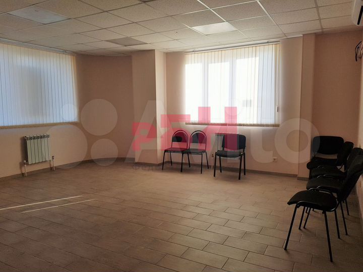 74,2 кв.м с дорогим ремонтом в Торговом центре