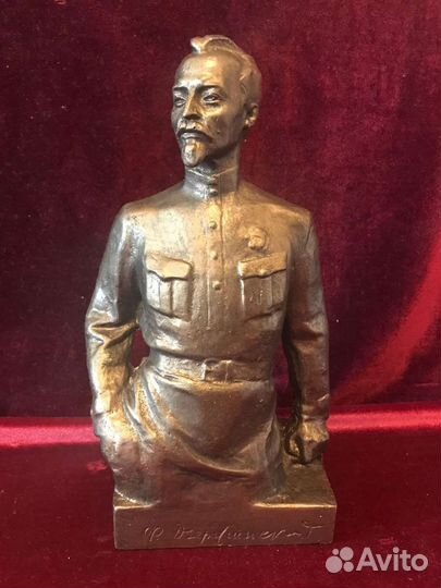 Бюст Дзержинского