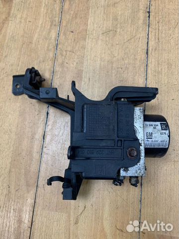 Блок abs Opel Zafira B Z18XER