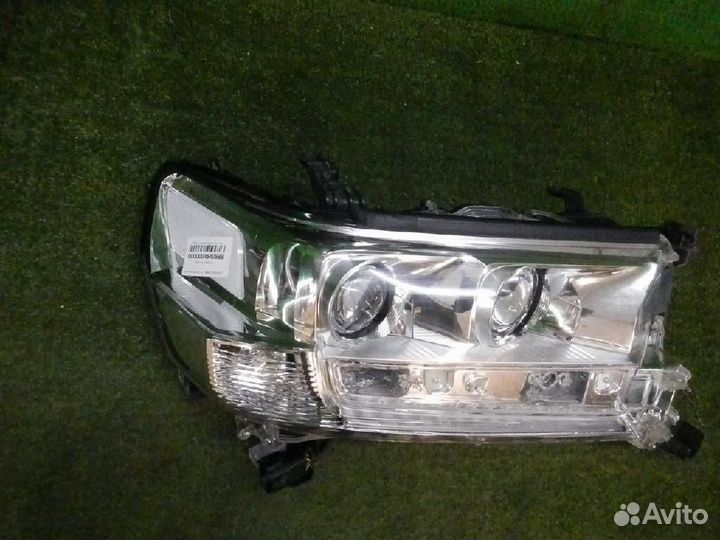 Фара правая Toyota Land Cruiser