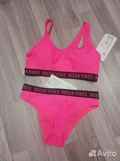 Купальник новый р. 42-44 с биркой