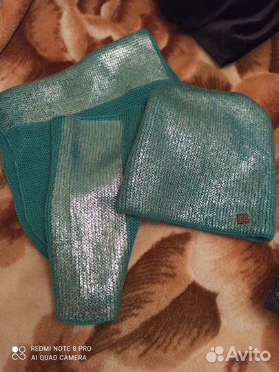 Женская шапка со снудом