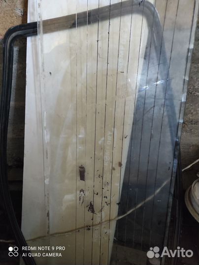 Заднее стекло на ниву