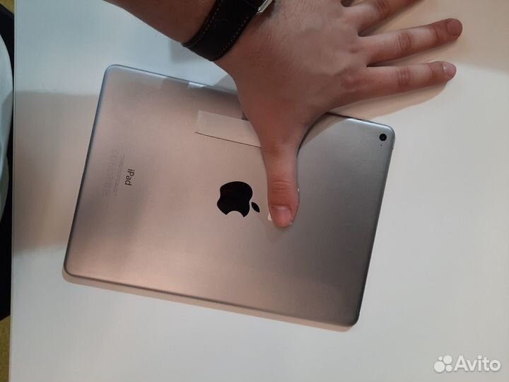 Планшет Apple Apple iPad mini 5 Wi-Fi 64 гб muqw2R