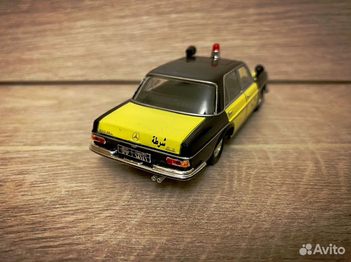 Mercedes-Benz W108 1:43