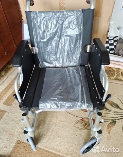 Инвалидная коляска, новая Barry A8