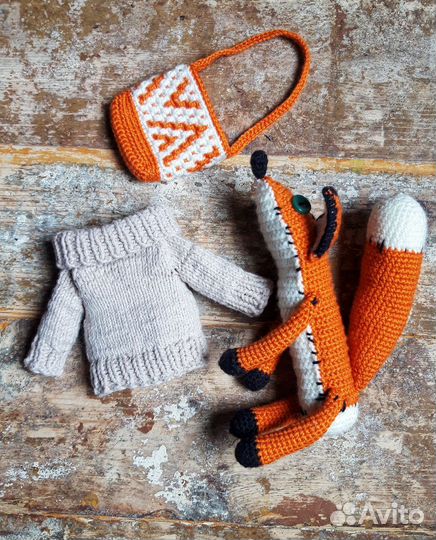 Вязаная игрушка Лис