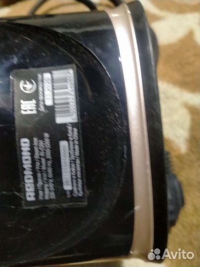 Утюг Редмонд