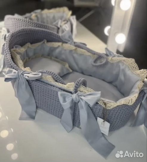 Вязанная корзина для новорожд на выписку прокат