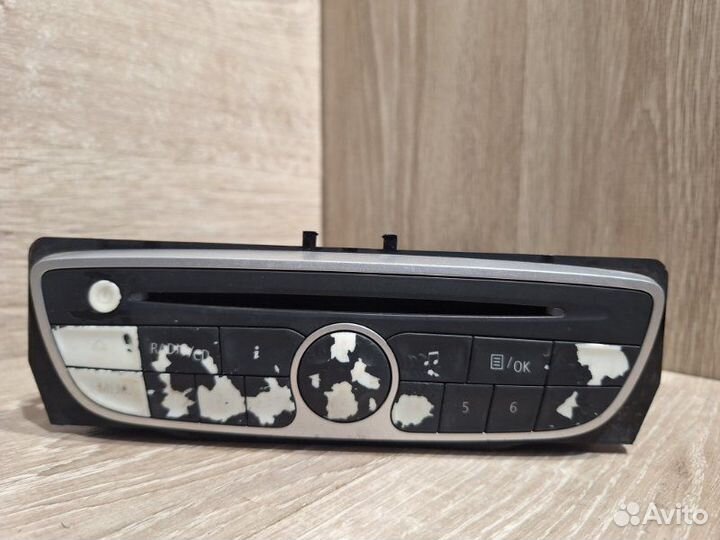 Магнитола Renault Fluence 2009-2017