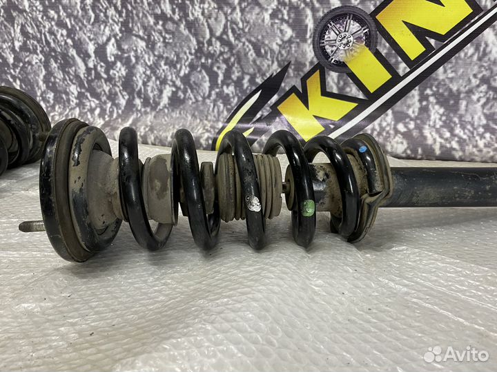 Пружина передняя Mitsubishi Pajero Паджеро 4