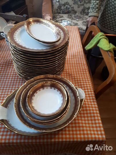 Обеденный сервиз