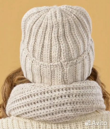 Комплект шапка и снуд женский