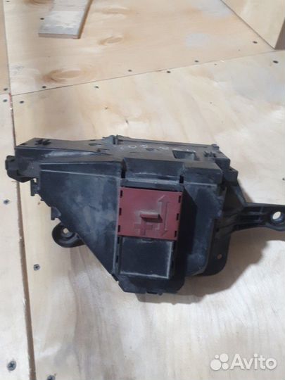 Блок предохранителей мерседес 205