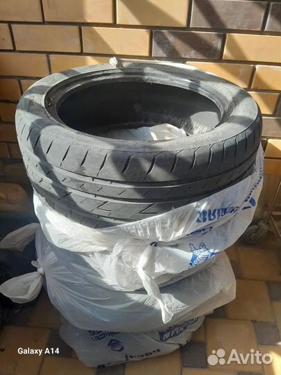 Bridgestone Ecopia EP200 215/50 R17