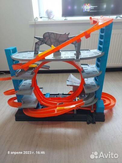 Трек,Парковка,Гараж HOT wheels (хот вилс)