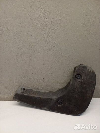 Брызговик передний правый Opel Astra H