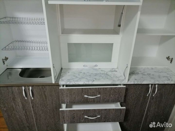 Новая кухня 1,8