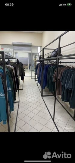 Рейлы для шоурума, полки, шкафы для магазина