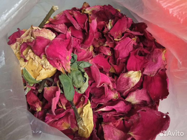 Лепестки роз сухие