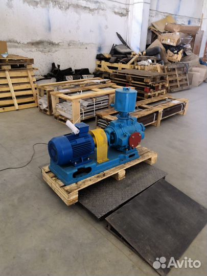 Вакуумный насос ввн1-6 с дв 15х1500