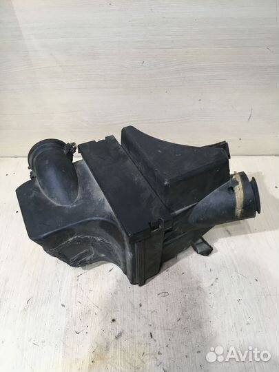 Корпус воздушного фильтра BMW E38 М54 2.8
