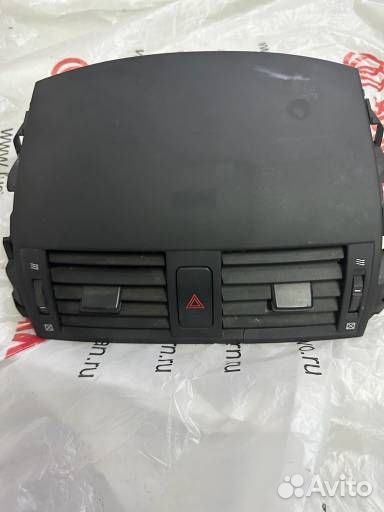 Дефлектор воздушный Corolla E15 2006-20 5567012380