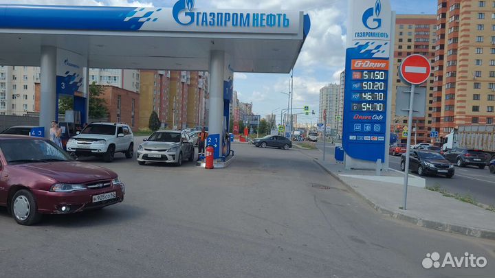 Заправщик АЗС