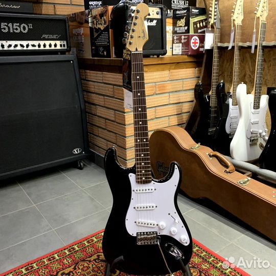 Электрогитара Fender Stratocaster ST-STD Standart