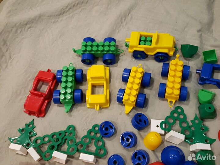 Детский конструктор 370 деталей