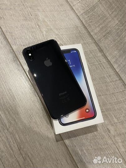 iPhone X, 256 ГБ