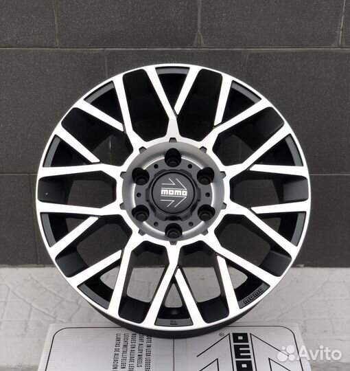 Диски Momo SUV Revenge R18 на Lexus GX LC Prado