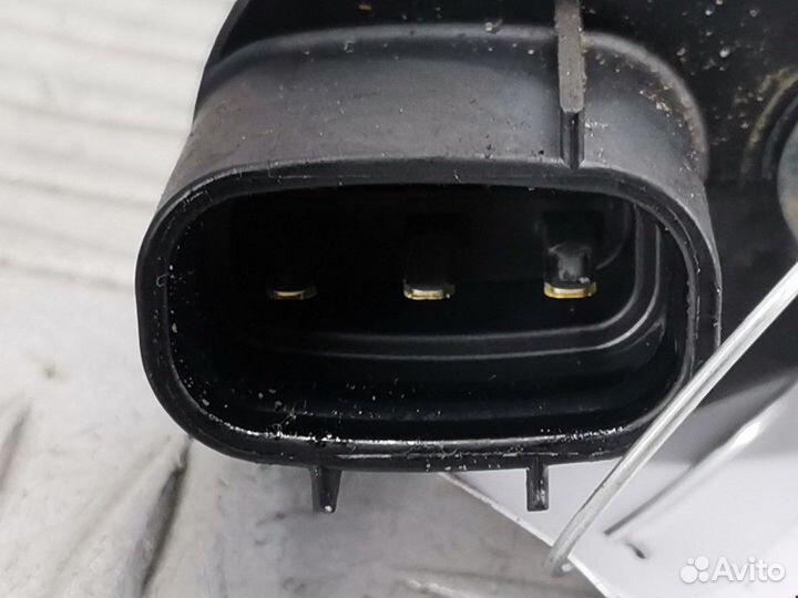 Датчик коленвала Opel Zafira Family рест. 2012