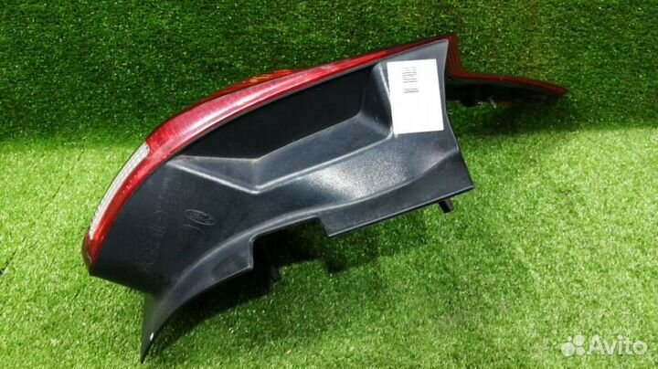 Задний фонарь Ford Focus Левый