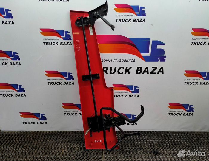 Спойлер кабины боковой левый Renault T