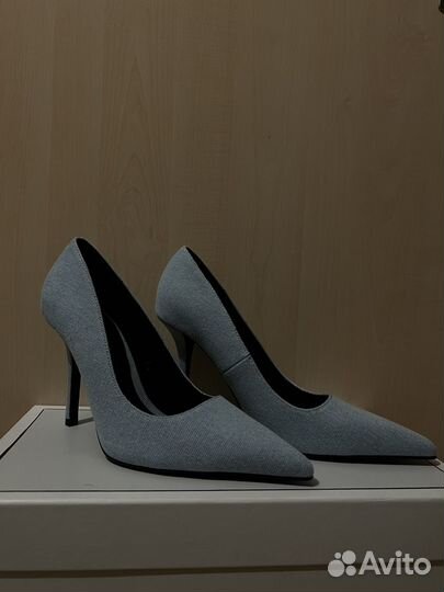 Босоножки Zara