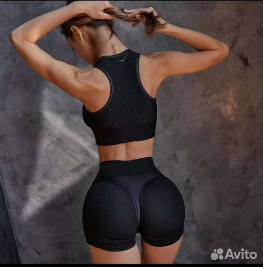 Костюм для фитнеса