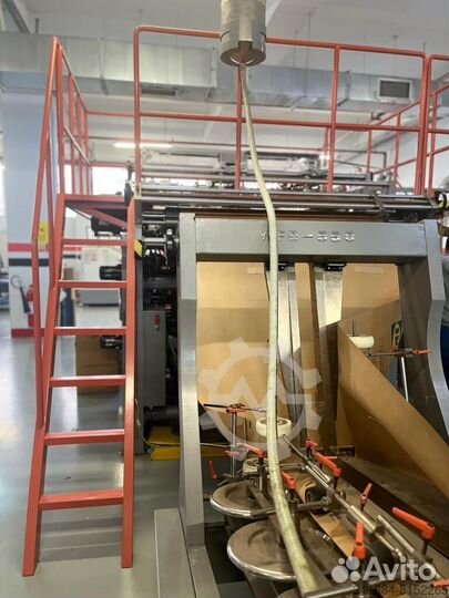 Автоматическая машина для производства бумажных па