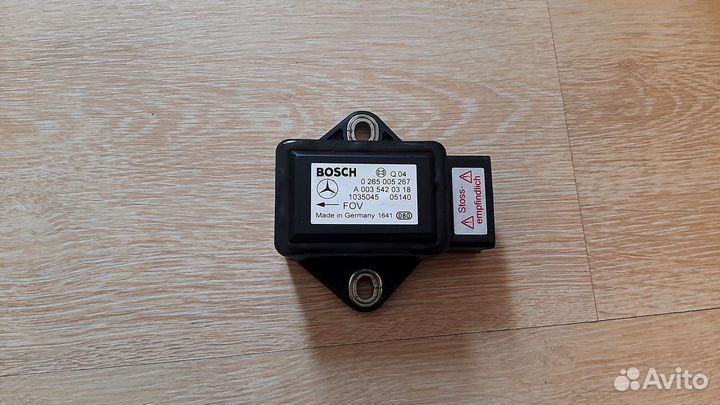 Датчик ускорения Mercedes E-Class W211