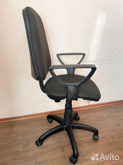 Компьютерное кресло