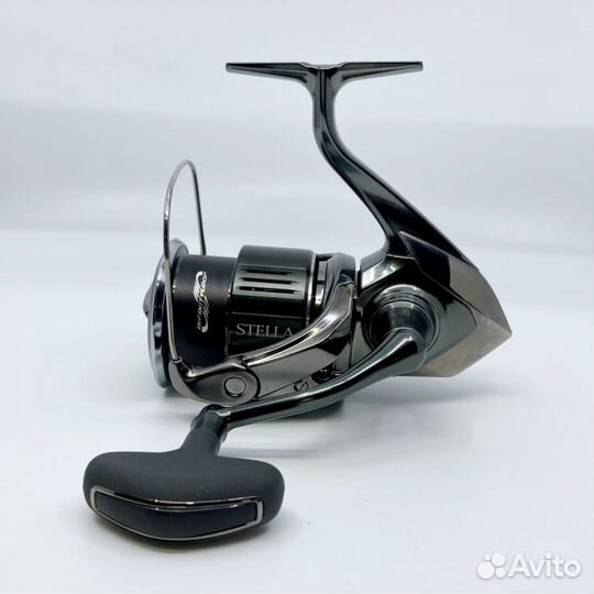 Shimano 22 Stella 4000M новая
