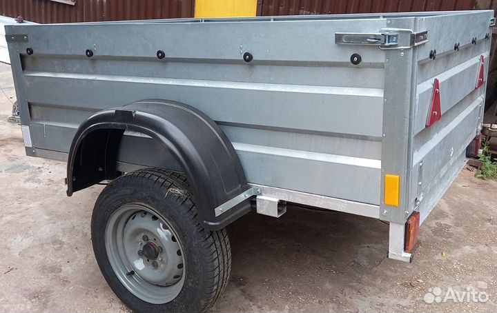 Прицеп на легковой автомобиль