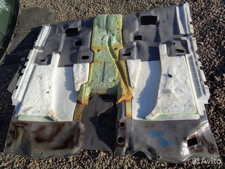 Ковер пола Nissan R'nessa PNN30