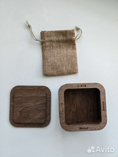 Подарочная деревянная коробочка