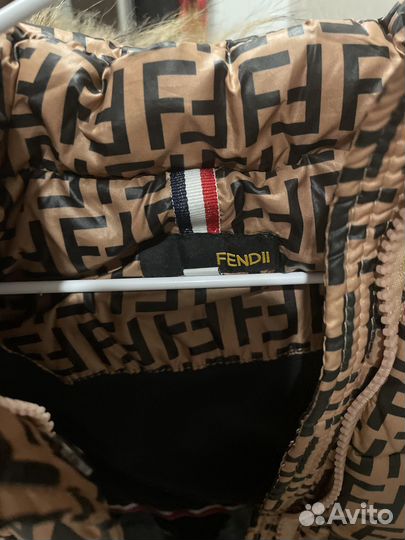 Продам пальто детское Fendi детское