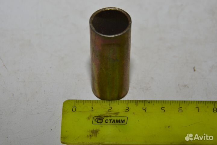 Втулка распорная оси верхних рычагов Волга-24
