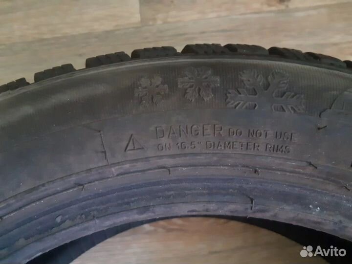 Pirelli Ice Zero 205/55 R16