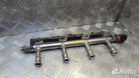 Топливная рампа бензиновая skoda fabia 2 (DBN21TJ0