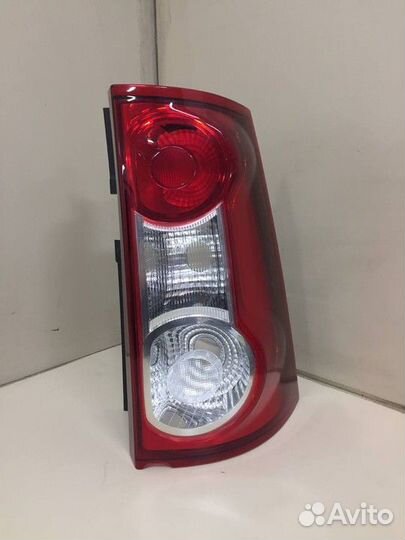 Фонарь задний правый LADA Largus