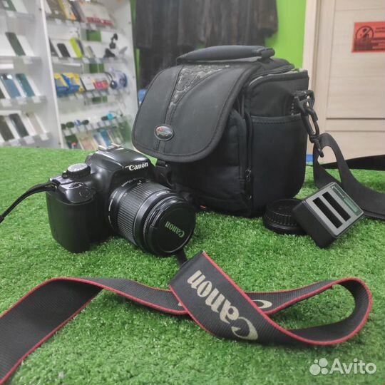 Canon eos 1100d